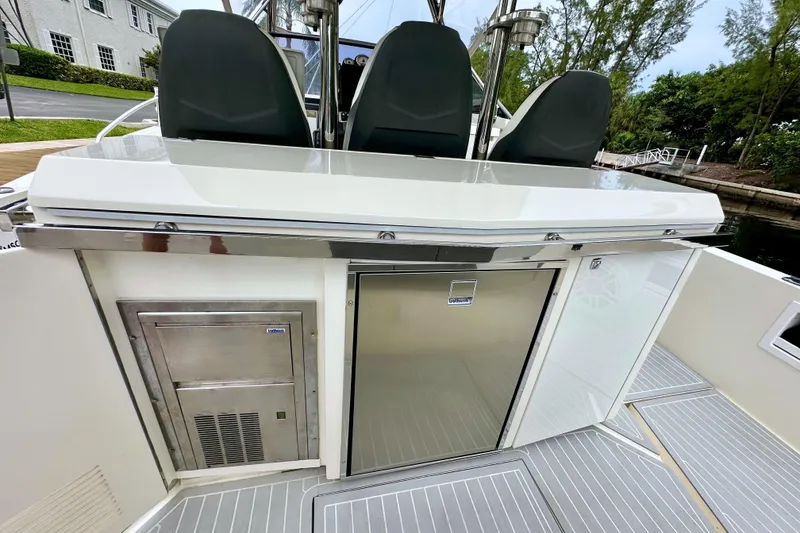 Slide: The Image of Azimut Verve 40 2013 - 32