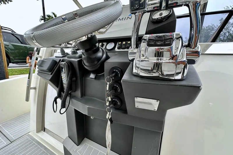 Slide: The Image of Azimut Verve 40 2013 - 50