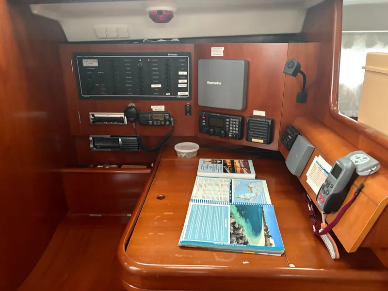 Slide: The Image of Beneteau Oceanis 473 2004 - 11