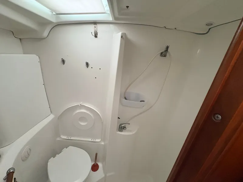 Slide: The Image of Beneteau Oceanis 473 2004 - 15