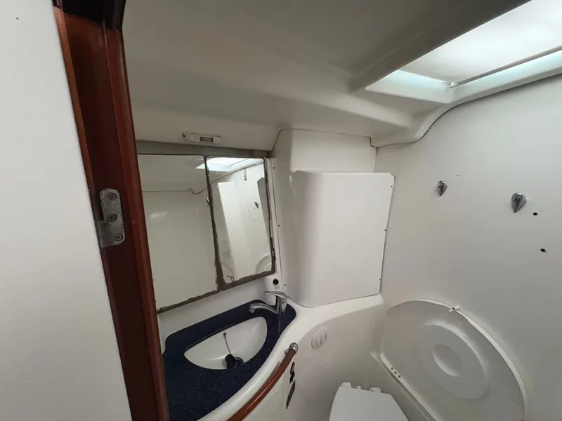 Slide: The Image of Beneteau Oceanis 473 2004 - 16
