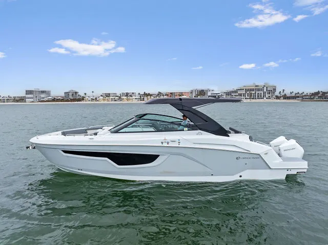 Slide: The Image of Cruisers Yachts 42 GLS OB 2023 - 80