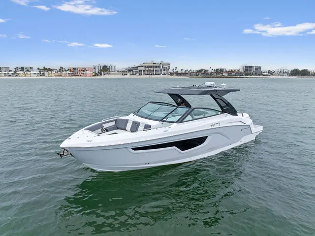 Slide: The Image of Cruisers Yachts 42 GLS OB 2023 - 81