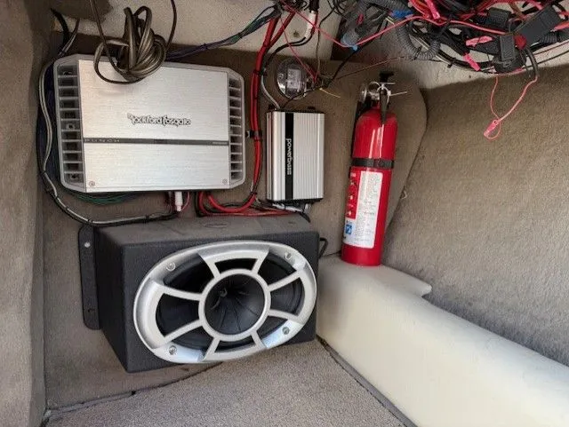 Slide: The Image of Larson 210 2002 - 15