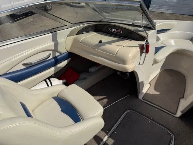 Slide: The Image of Larson 210 2002 - 6