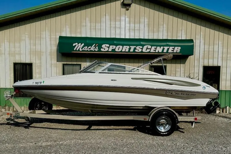 The Image of 2012 195 SS boat on trailer at Mack's Sports Center. - 1