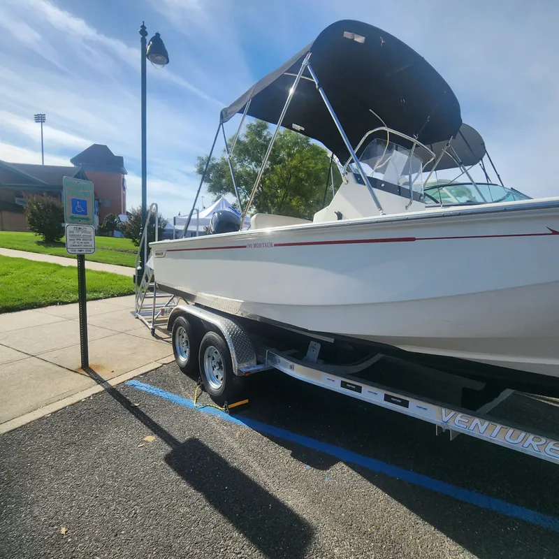 Slide: The Image of Boston Whaler 190 Montauk 2024 - 2