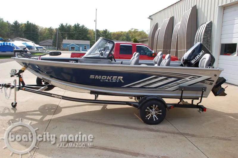 Slide: The Image of Smoker Craft Ultima 172 2025 - 5