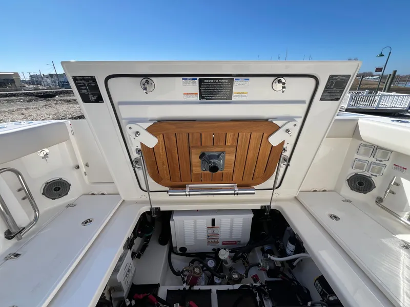 Slide: The Image of Boston Whaler 325 Conquest 2026 - 18