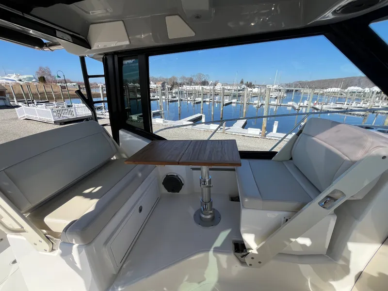 Slide: The Image of Boston Whaler 325 Conquest 2026 - 33