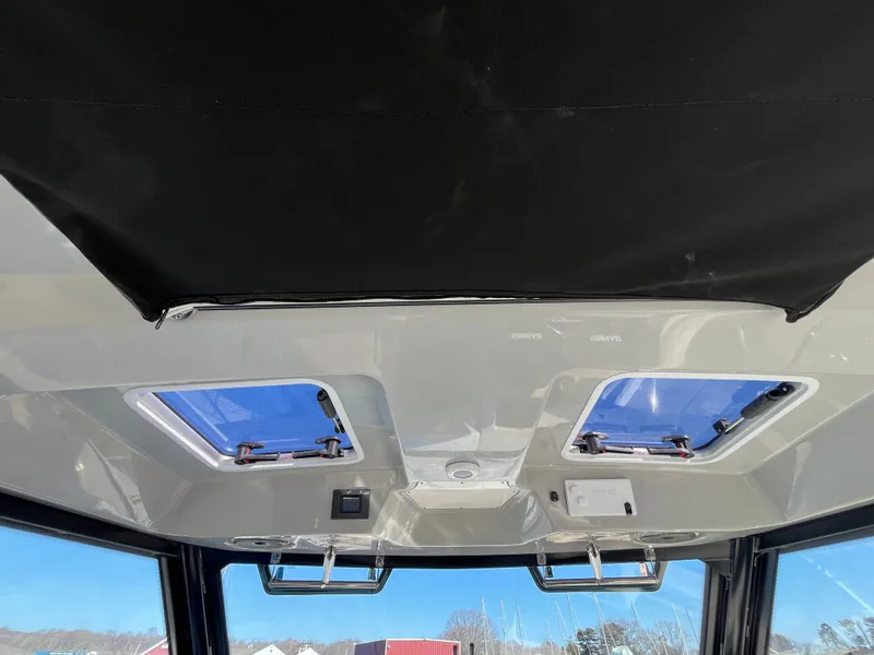 Slide: The Image of Boston Whaler 325 Conquest 2026 - 34