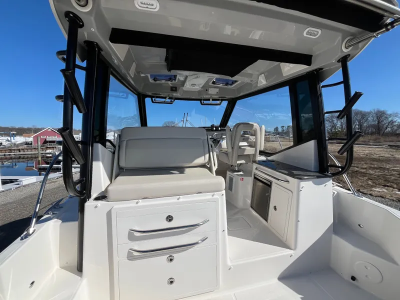 Slide: The Image of Boston Whaler 325 Conquest 2026 - 26