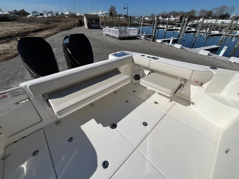Slide: The Image of Boston Whaler 325 Conquest 2026 - 23