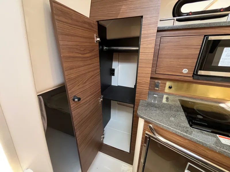 Slide: The Image of Boston Whaler 325 Conquest 2026 - 43
