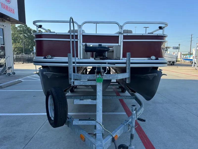 Slide: The Image of Lowe SF 214 Sport Fish 2015 - 6