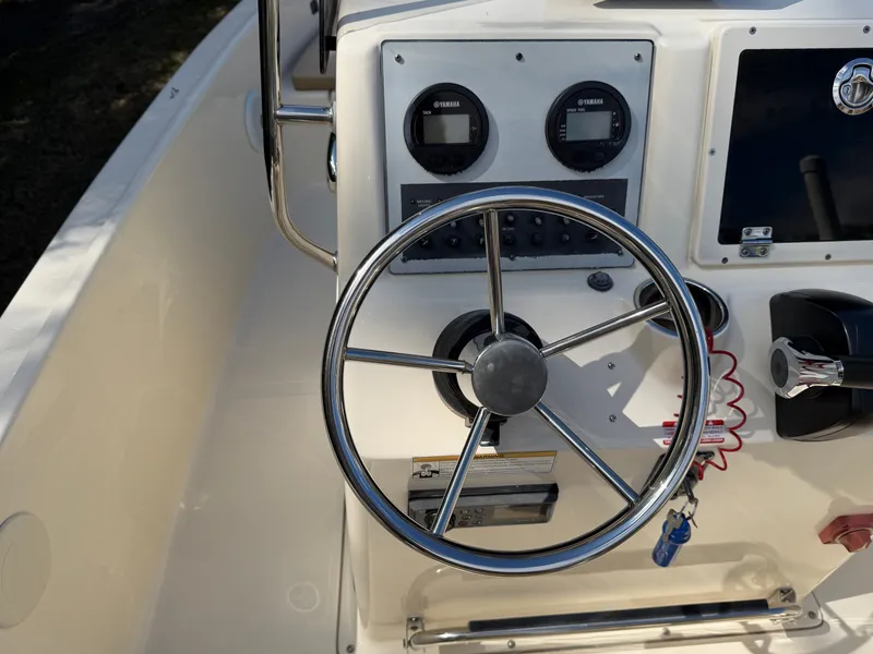 Slide: The Image of Scout 175 Sportfish 2018 - 10