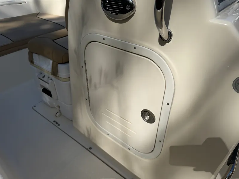 Slide: The Image of Scout 175 Sportfish 2018 - 15