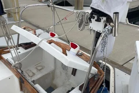 Slide: The Image of Engine Well - 5