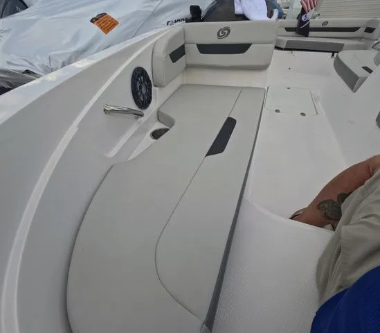 Slide: The Image of Hurricane SunDeck Sport 185 OB 2022 - 23