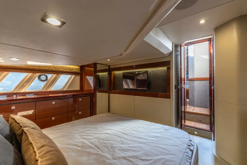 Slide: The Image of Sea Ray 510 Fly 2016 - 12