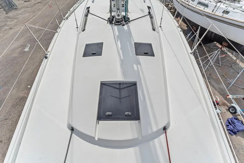 Slide: The Image of Italia Yachts 13.98 (2015) deck view, showcasing sleek design and modern features. - 12