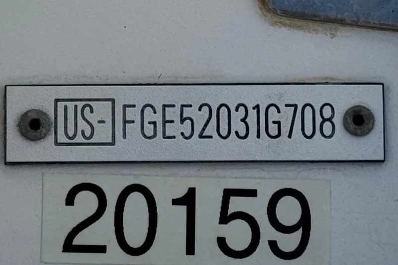 Slide: The Image of VIN plate of a 2008 Cobalt 262 boat with serial number FGE52031G708. - 31