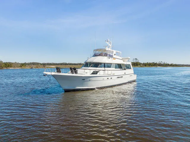 Slide: The Image of Hatteras 40 Motor Yacht 1990 - 23
