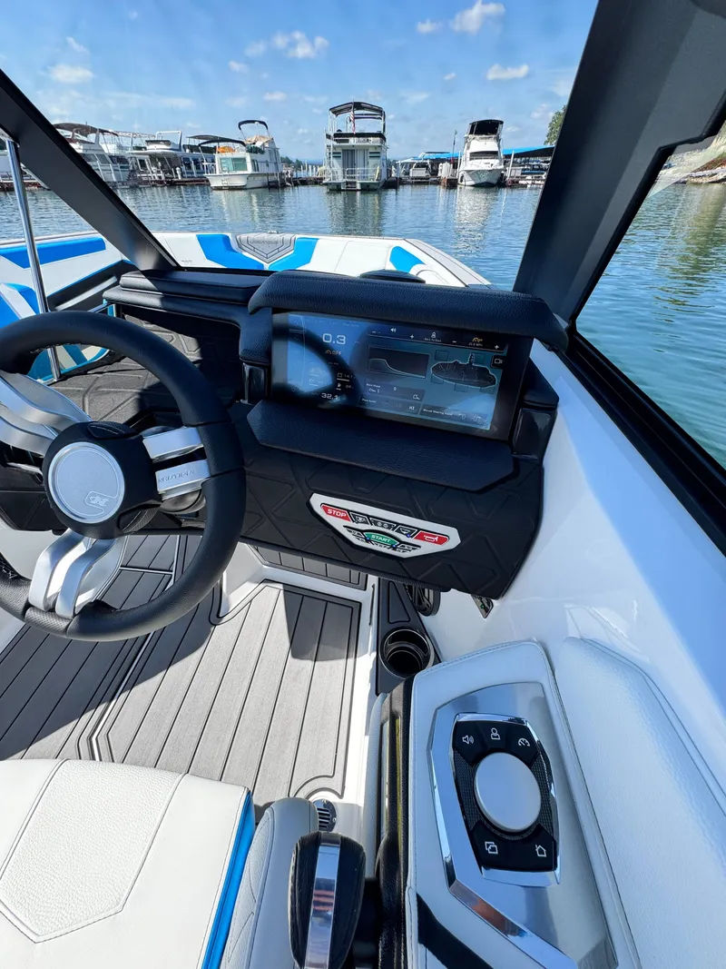 Slide: The Image of Nautique GS24 2026 - 12