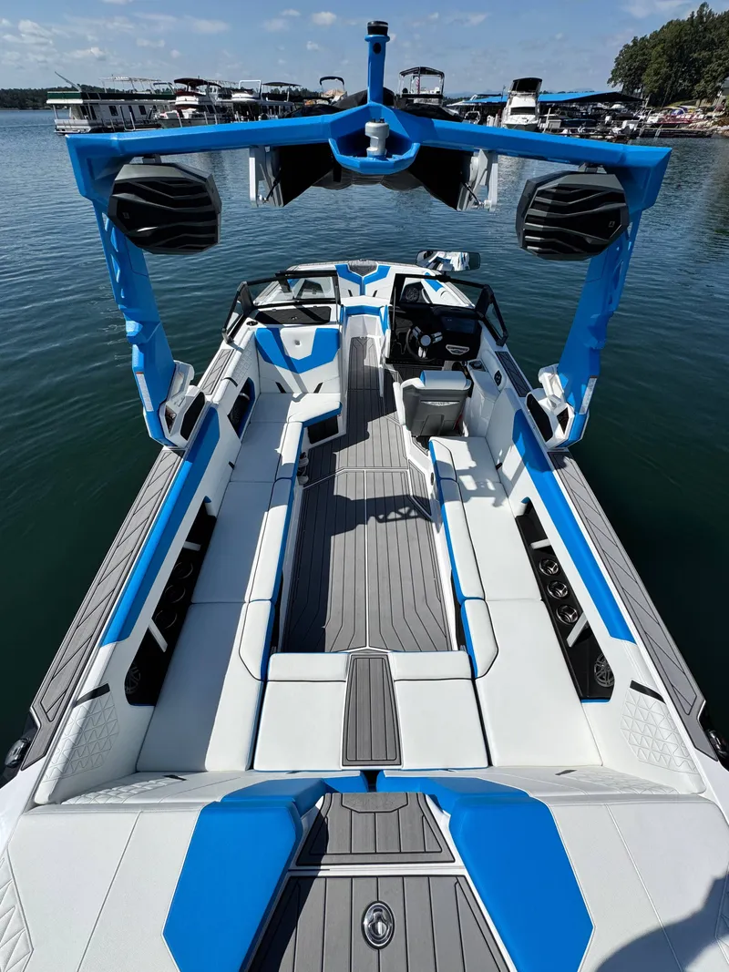 Slide: The Image of Nautique GS24 2026 - 7
