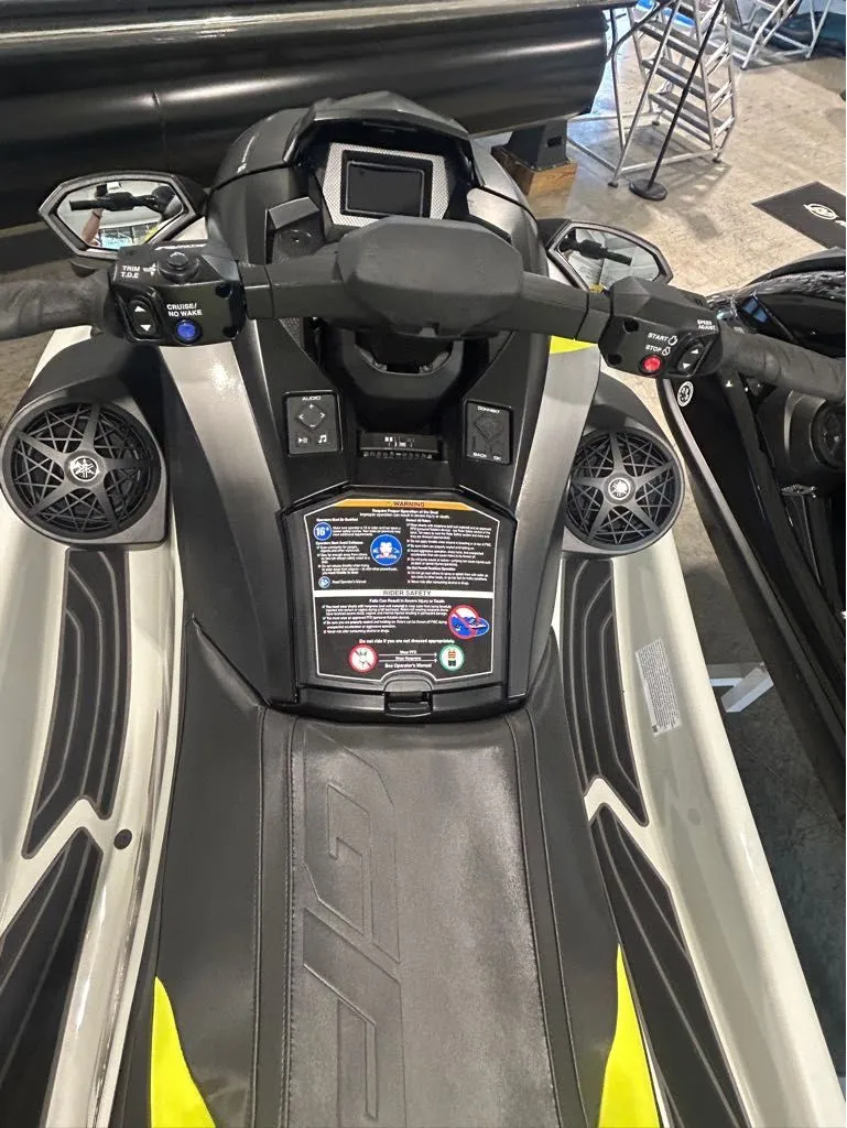 Slide: The Image of Yamaha WaveRunner GP HO 2025 - 4