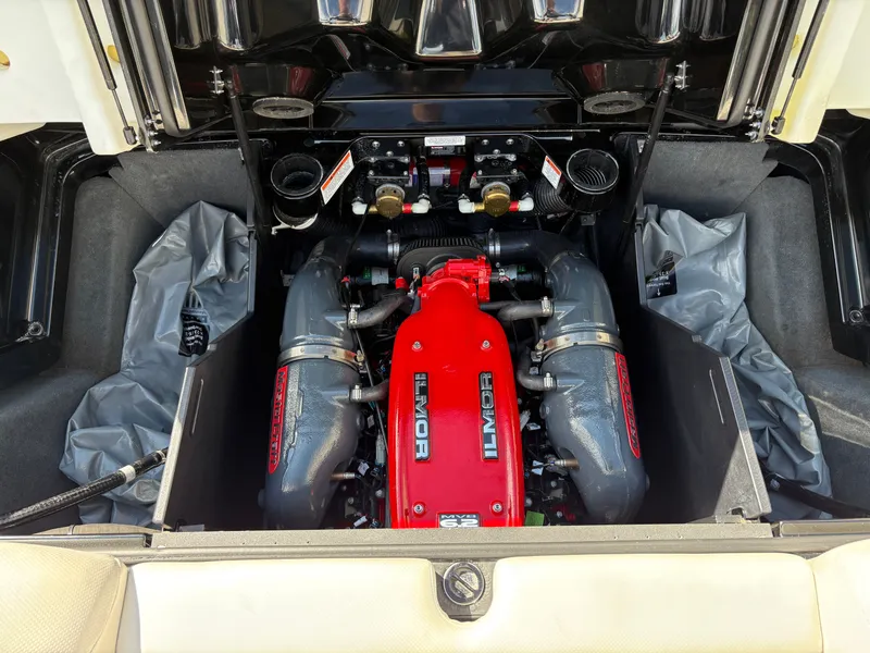 Slide: The Image of MasterCraft X23 2016 - 14