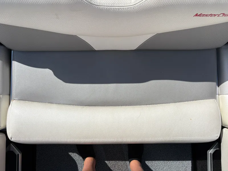 Slide: The Image of MasterCraft X23 2016 - 22