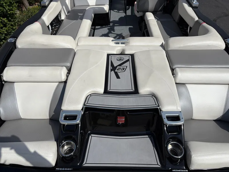 Slide: The Image of MasterCraft X23 2016 - 5