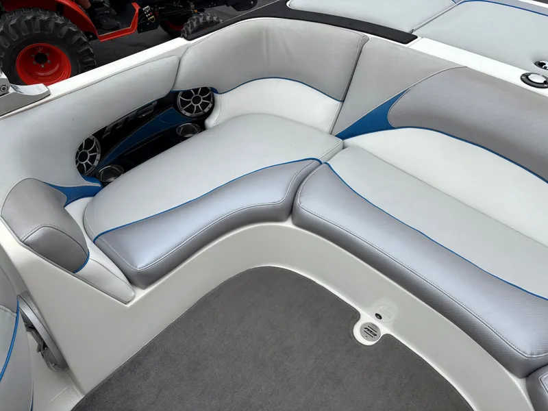 Slide: The Image of MB Sports B52 WIDEBODY 2012 - 16