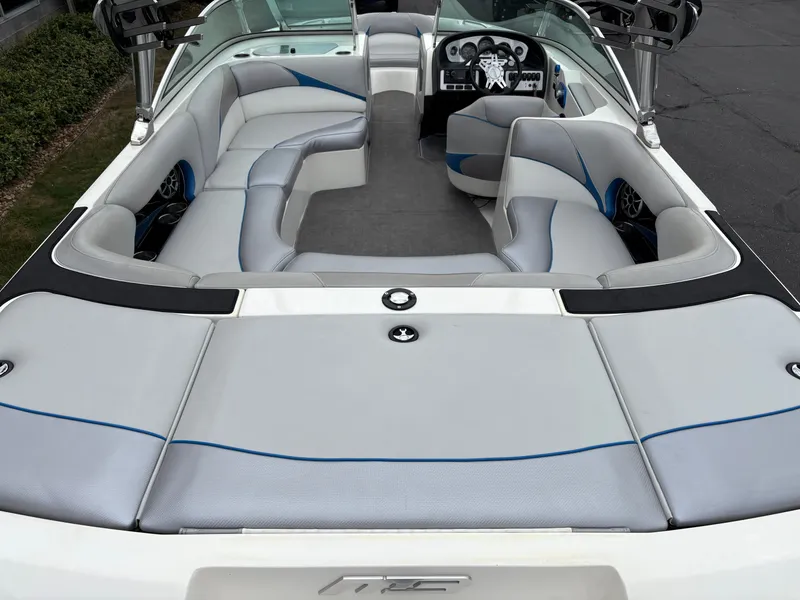 Slide: The Image of MB Sports B52 WIDEBODY 2012 - 8