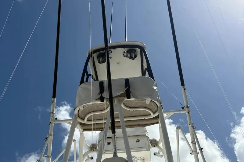 Slide: The Image of 2017 Jupiter 38 FS boat tower against a clear blue sky. - 29