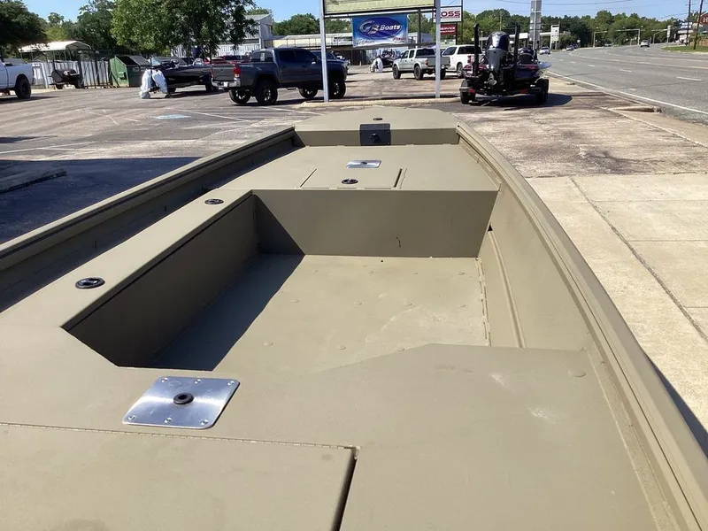 Slide: The Image of G3 Gator Tough 15 DK 2026 - 23