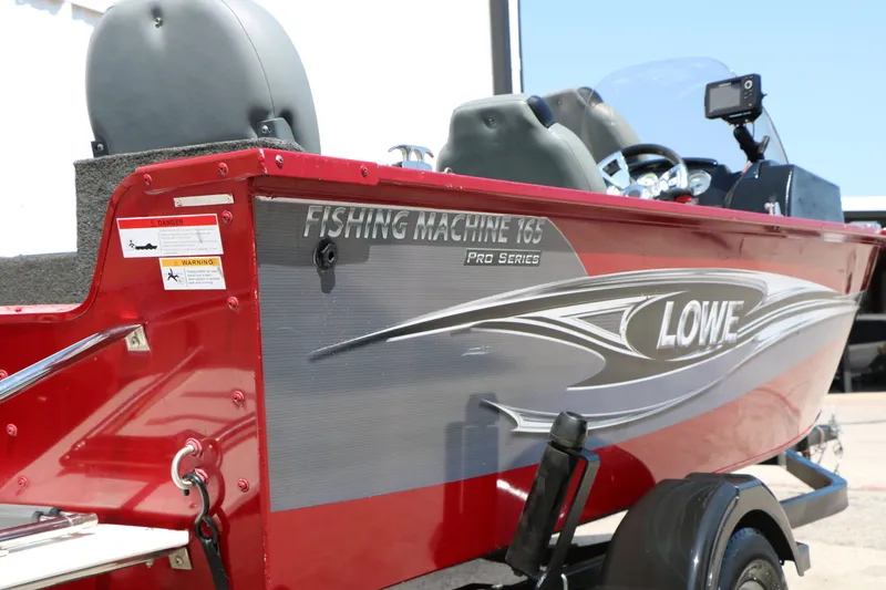 Slide: The Image of Lowe Fishing Machine 165 Pro SC 2016 - 11