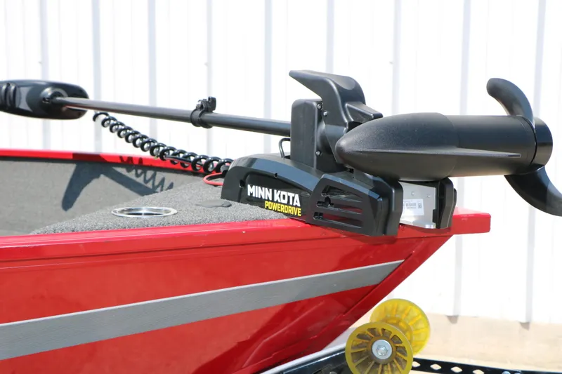 Slide: The Image of Lowe Fishing Machine 165 Pro SC 2016 - 14