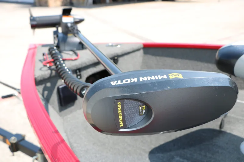 Slide: The Image of Lowe Fishing Machine 165 Pro SC 2016 - 15