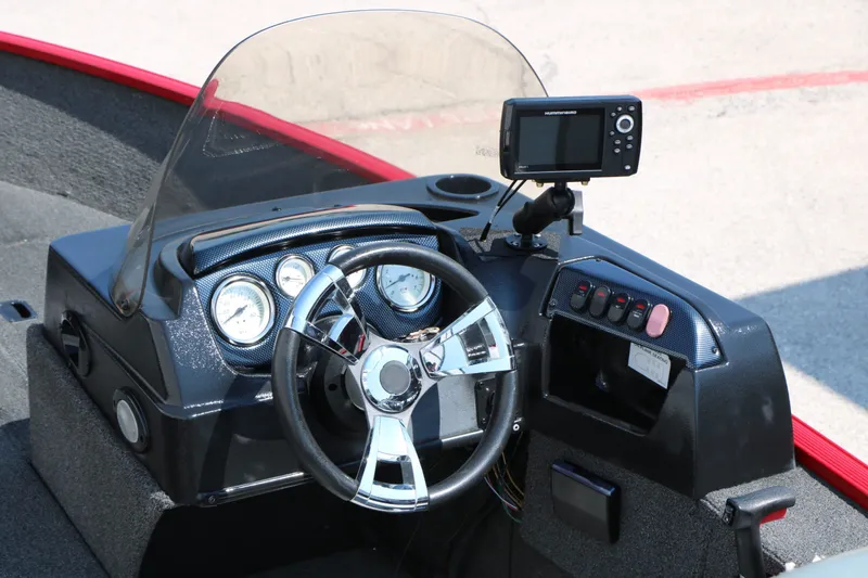 Slide: The Image of Lowe Fishing Machine 165 Pro SC 2016 - 17