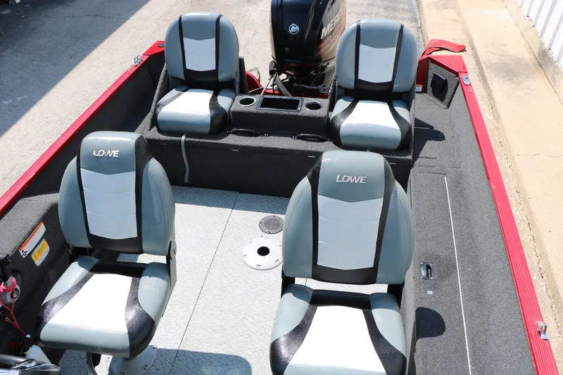 Slide: The Image of Lowe Fishing Machine 165 Pro SC 2016 - 24