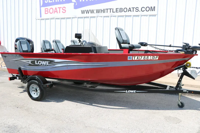 Slide: The Image of Lowe Fishing Machine 165 Pro SC 2016 - 4
