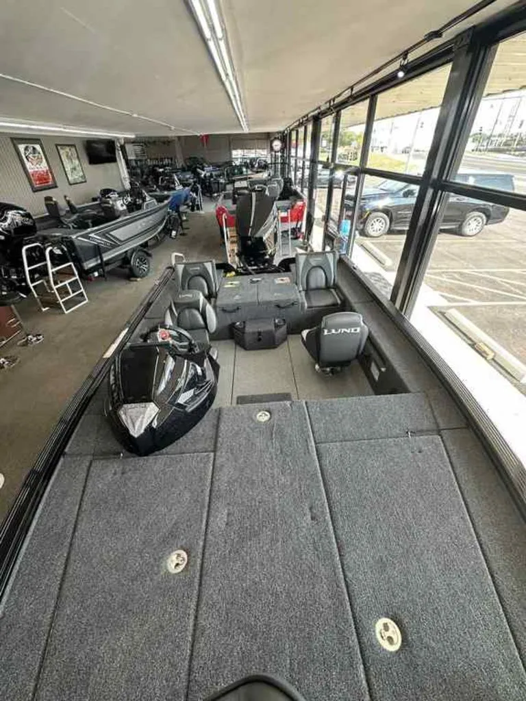 Slide: The Image of Lund 1875 Pro-V Bass XS 2026 - 5