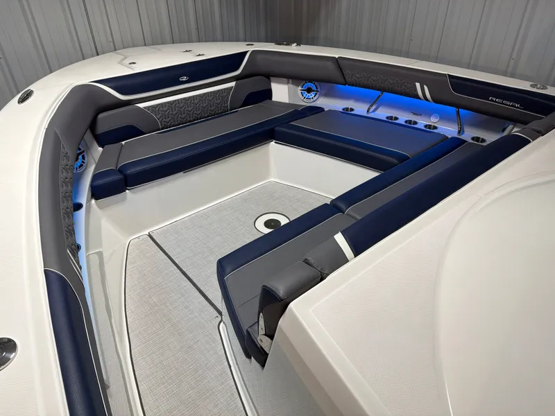 Slide: The Image of Regal 38 Surf Ultimate 2026 - 22