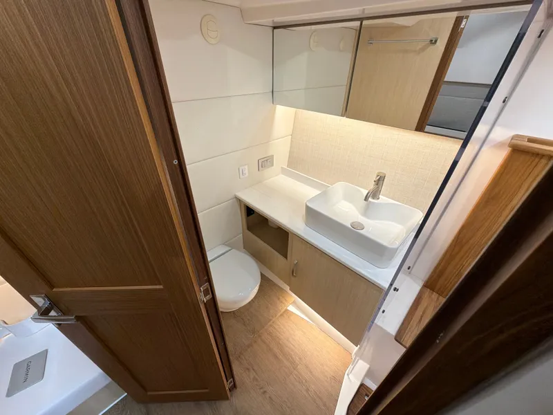 Slide: The Image of Regal 38 Surf Ultimate 2026 - 31