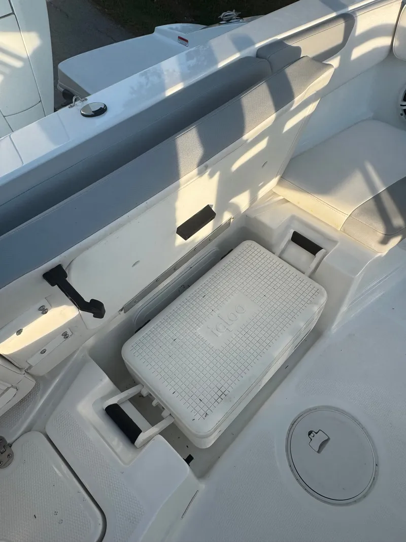 Slide: The Image of Tahoe 2150cc 2020 - 6