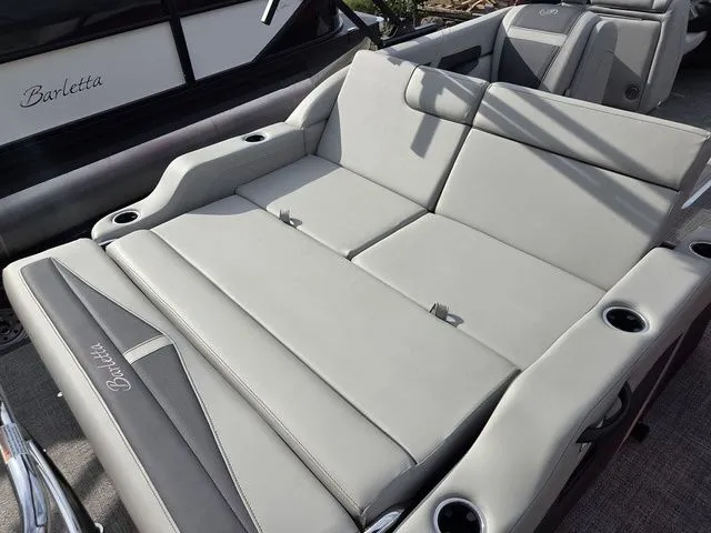 Slide: The Image of Barletta Cabrio C22U 2024 - 10