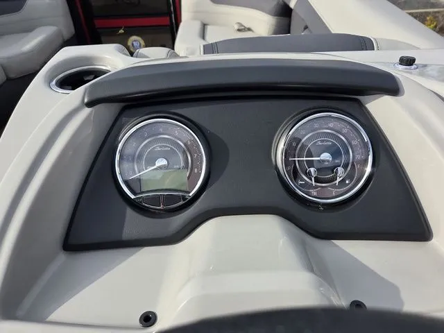 Slide: The Image of Barletta Cabrio C22U 2024 - 18