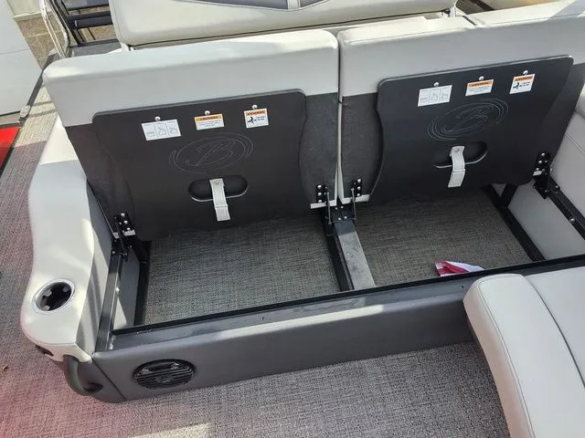 Slide: The Image of Barletta Cabrio C22U 2024 - 9